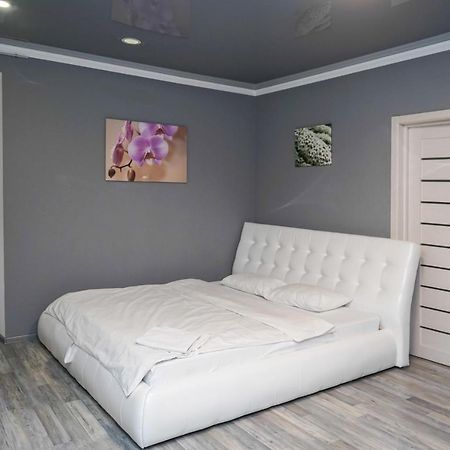 Cozy Apartment In A New Building Close To The Downtown Kiev Eksteriør billede