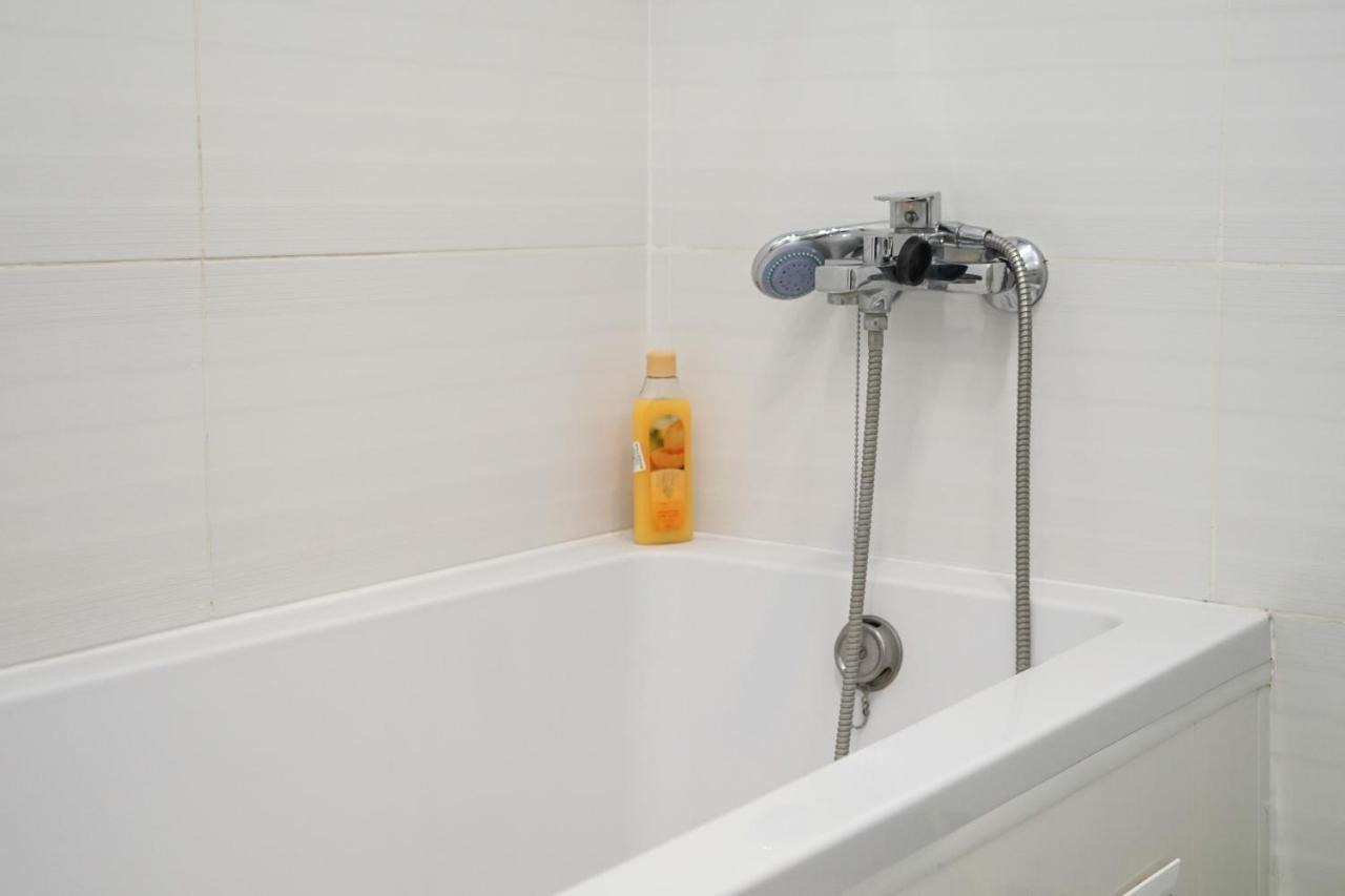 Cozy Apartment In A New Building Close To The Downtown Kiev Eksteriør billede